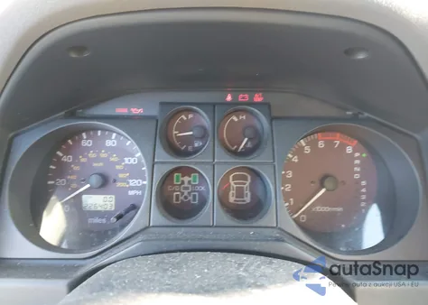 2001 Mitsubishi Montero Limited z USA, uszkodzony, nr VIN JA4MW51R91J012048